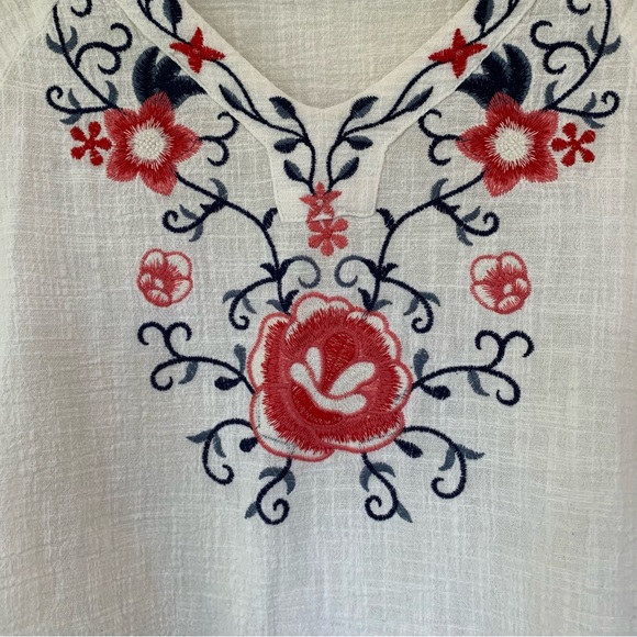 Floral Top - Picture 3 of 8